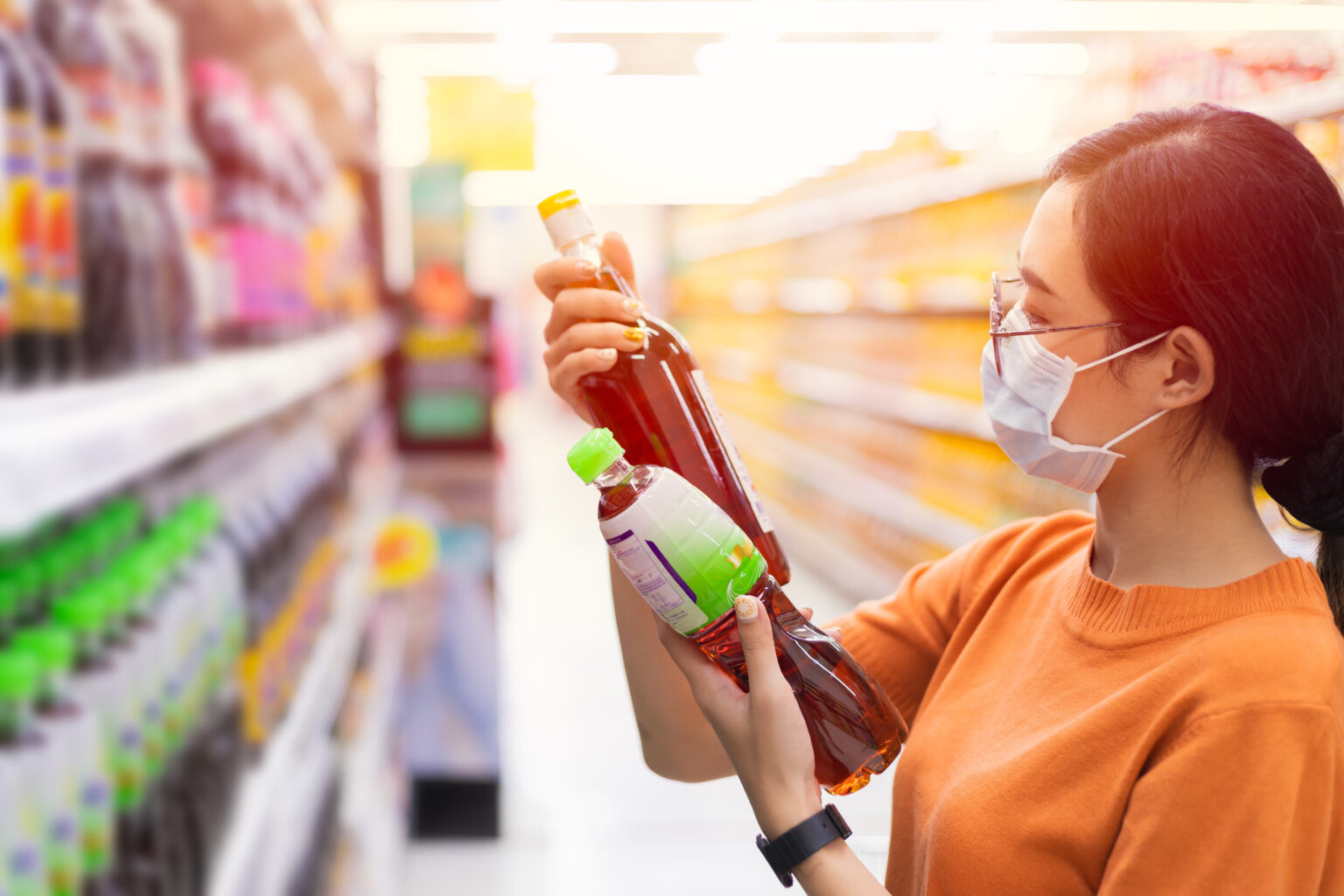子どもと一緒に値段の違う商品を比べるときの声かけ｜「なぜ高いの？」を一緒に見る